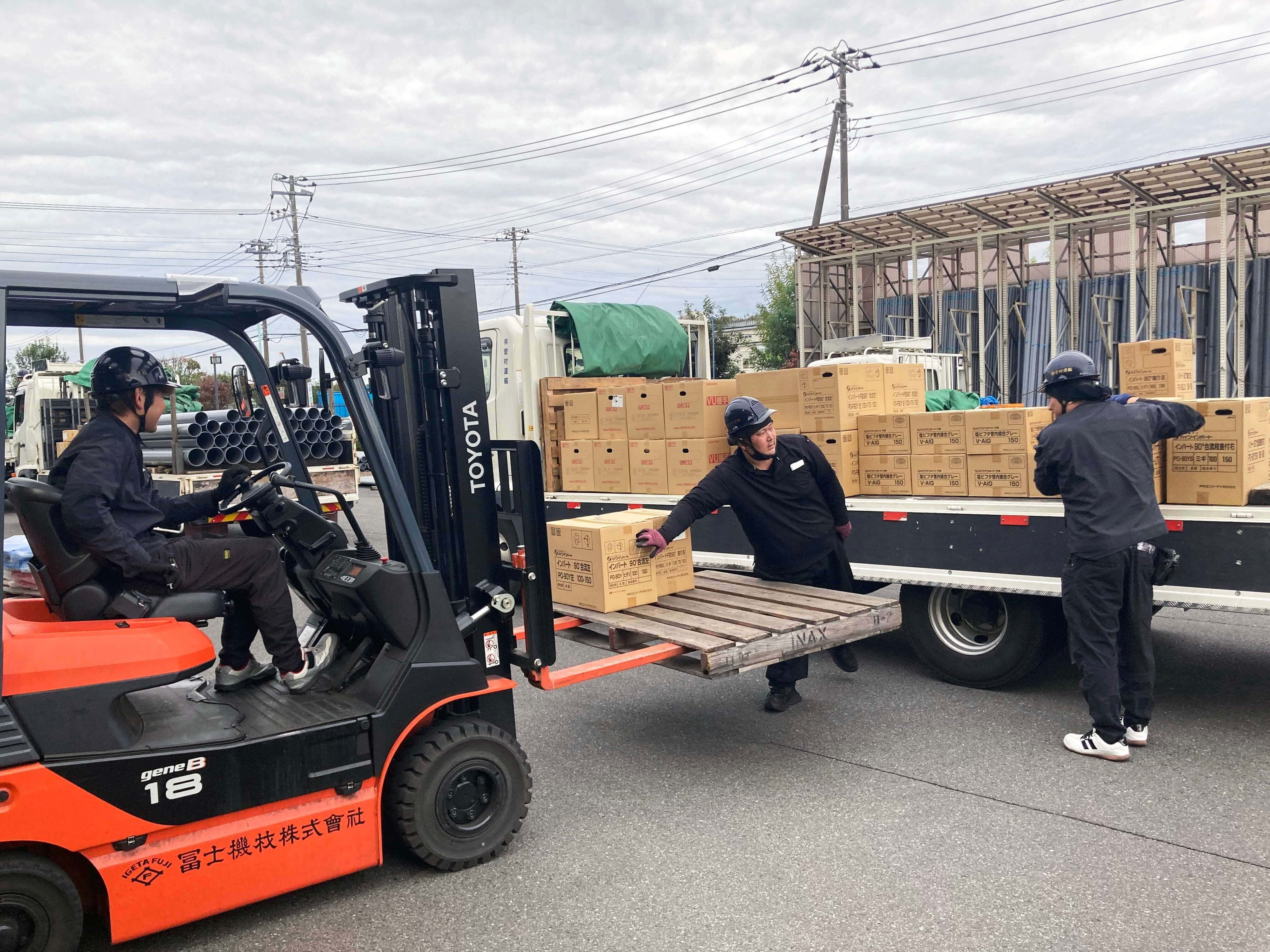 大型トラックドライバー